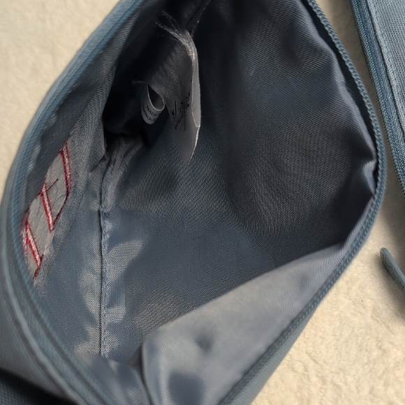 Thirty One Blue Embroidered Women's  Cosmetic Bags - Picture 4 of 12